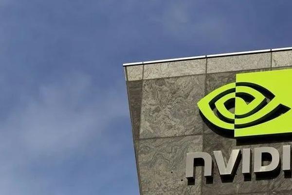 英伟达，不停“下注”