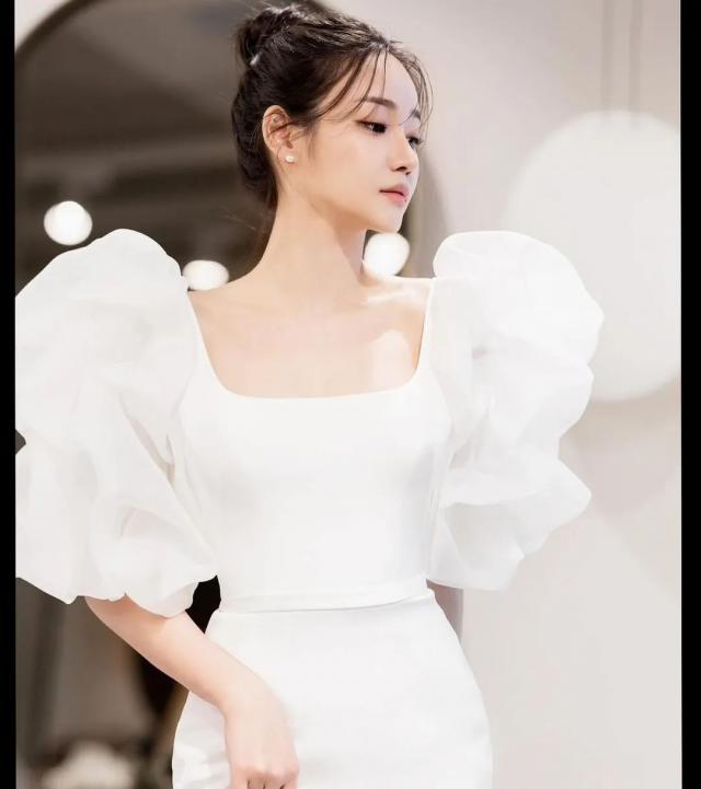 女团成员顶级身材的她今天结婚了！