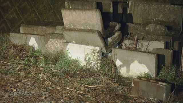 两名日本人因偷井盖被捕，身份让人吃惊