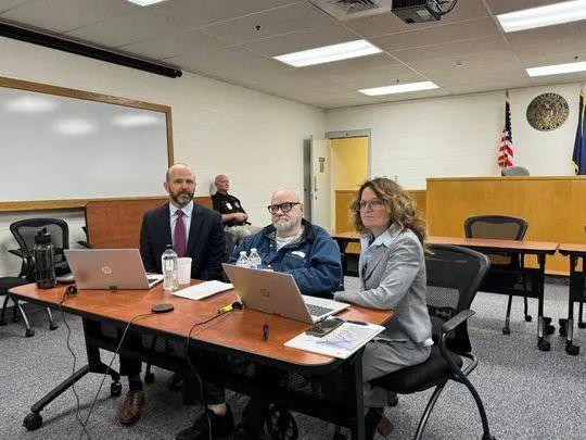 他被执行死刑，却8次行刑失败