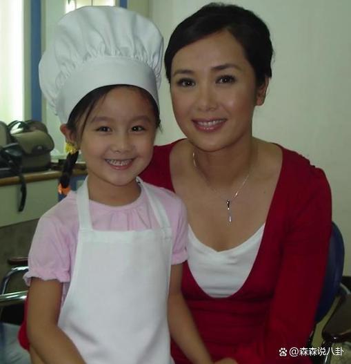 “点读机女孩”高君雨罹患脑瘤,开颅手术前拍剃光头视频