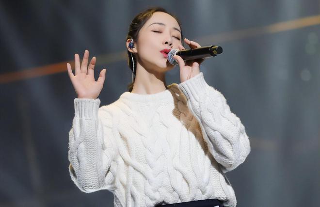 明星的迷之自信：烂片成堆却还教人演戏，妄想自己是视后