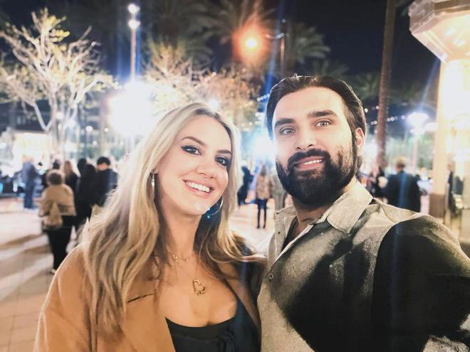 尼古拉斯·凯奇携第5任娇妻“会亲家”，长子即将4婚