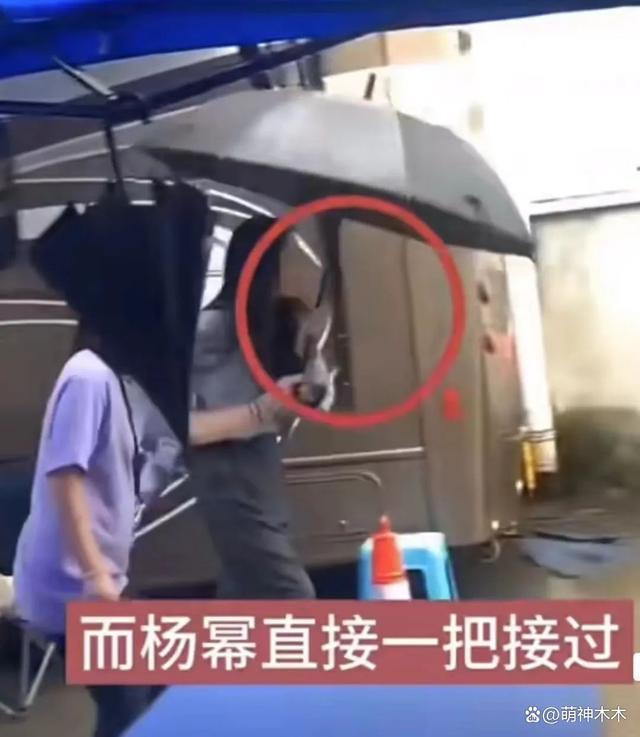208万们别再拉踩打工人了！一边炫富一边卖惨，还催粉丝快上班