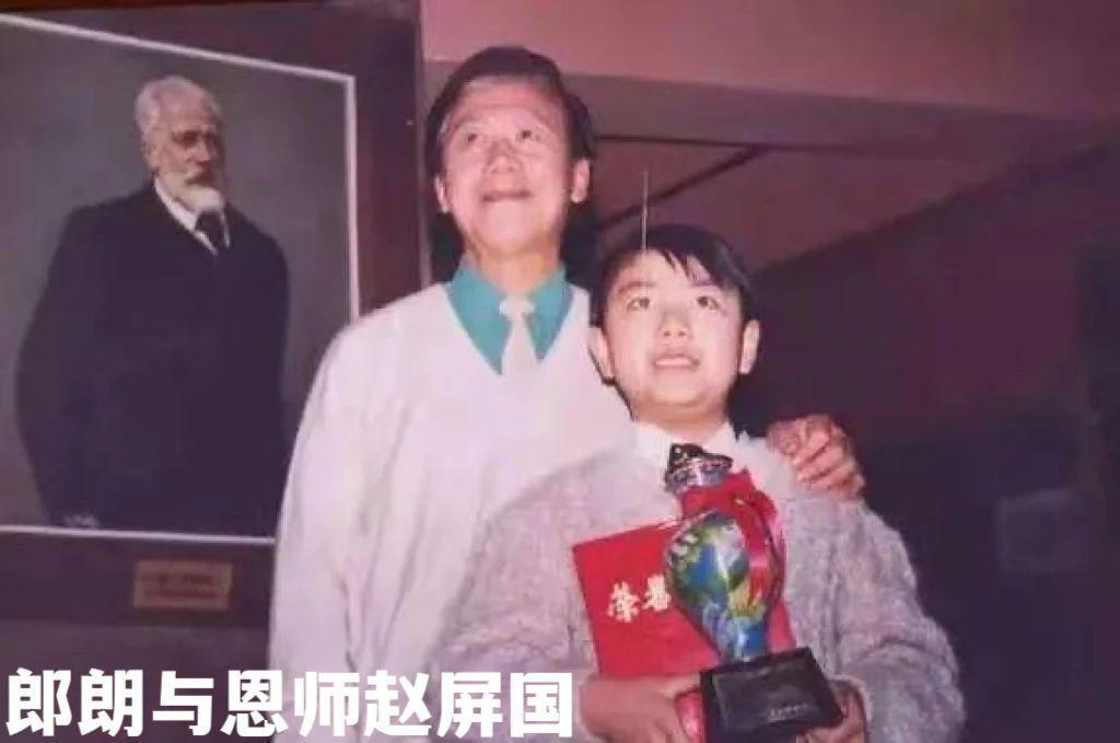 章子怡都追捧的华裔钢琴魔女，斩获格莱美的她什么来头