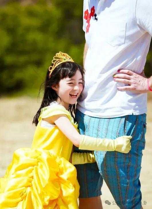 十年前他俩被预言会婚变，现在果然离婚离到狗血洒一地……