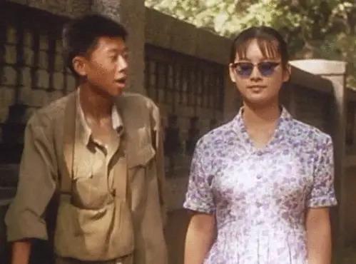 老夫少妻脾气还暴，却紧拴姜文十几年把她当宝，她凭什么