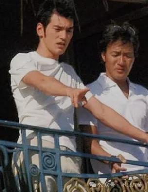 这位男神与女主播隐婚了?不知道多少女生要心碎啦