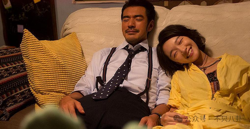 这位男神与女主播隐婚了?不知道多少女生要心碎啦