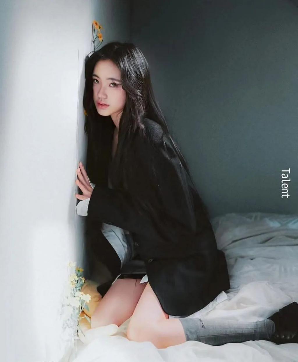 小S二女儿才16岁，却毁于重金培养出来的油腻感