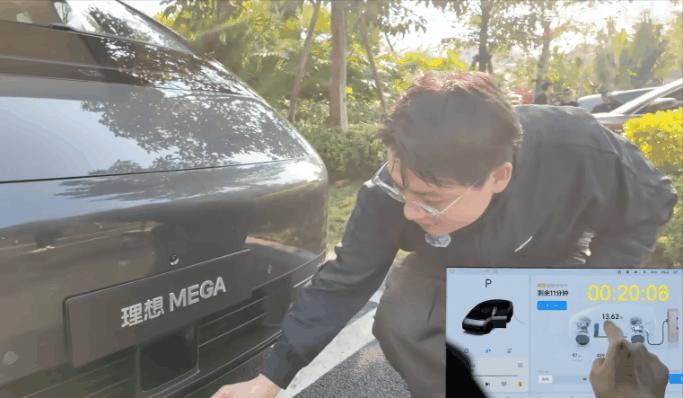 体验55.98万的理想MEGA，是台好车但确实略贵。