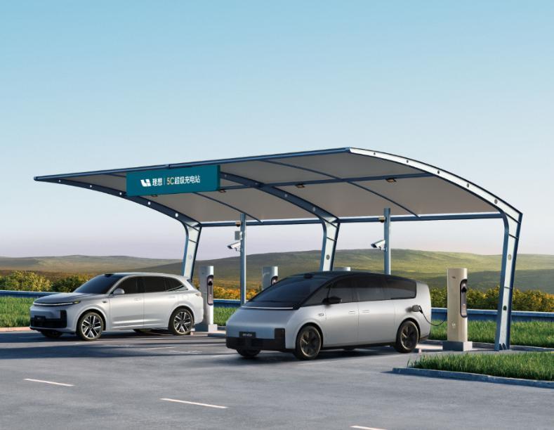 体验55.98万的理想MEGA，是台好车但确实略贵。