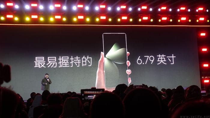 站在AI的风口上，魅族首款AI终端带来了这些亮点