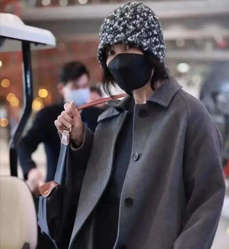 10亿？李亚鹏到底拿了王菲多少钱……