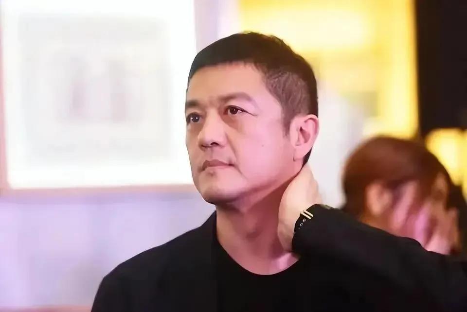 10亿？李亚鹏到底拿了王菲多少钱……