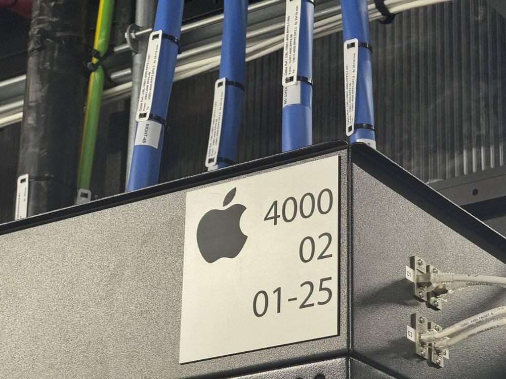 放弃造车，苹果能在AI界开天辟地吗