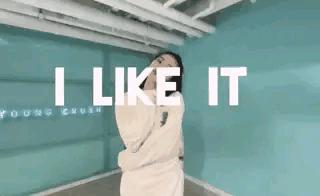 还记得汪峰的大女儿小苹果吗？开始走网红风了？