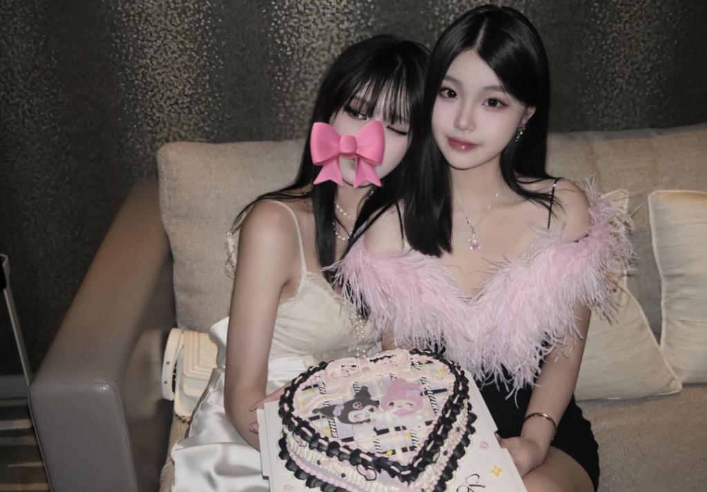 还记得汪峰的大女儿小苹果吗？开始走网红风了？