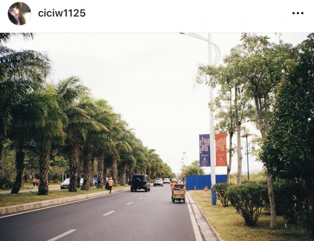 还记得汪峰的大女儿小苹果吗？开始走网红风了？