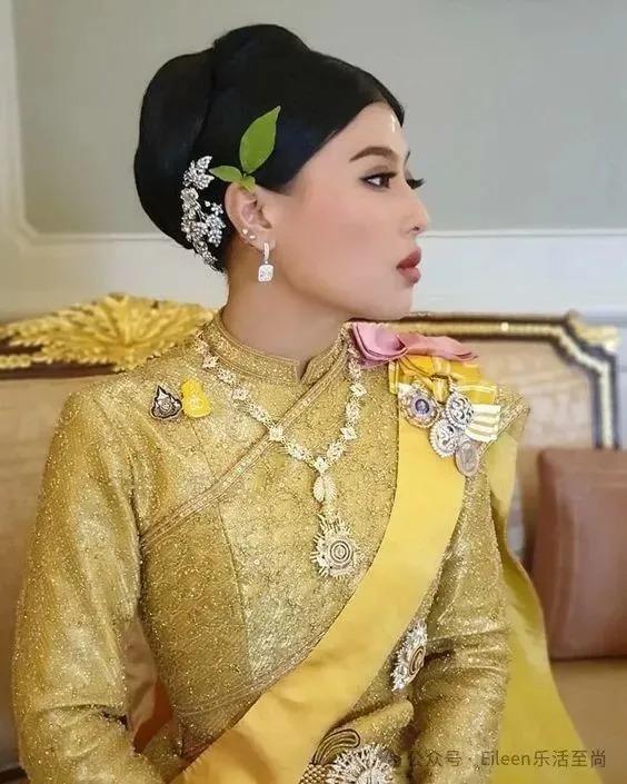 贵妃彻底失宠？9300亿王后又变美的泰王室有什么样的泼天富贵