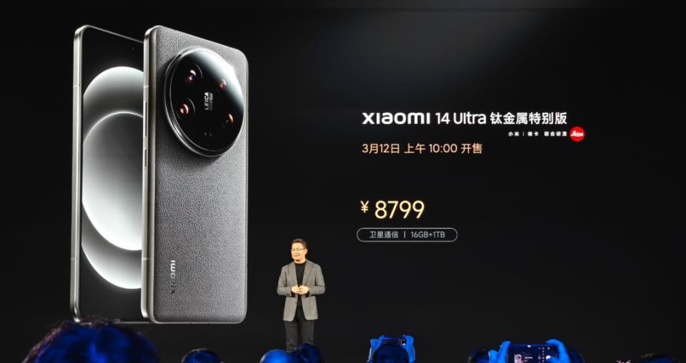 去年硬刚全场的手机，终于要杀回来了