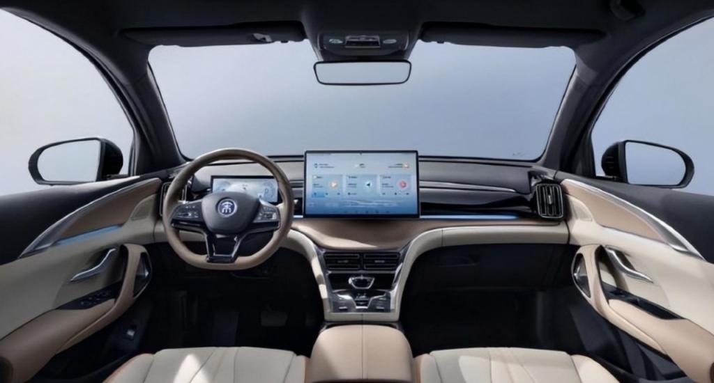 比亚迪开局就出“王炸”，看看谁破防了！