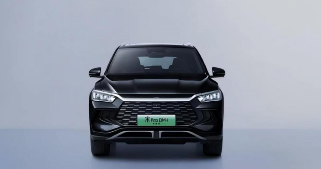 比亚迪开局就出“王炸”，看看谁破防了！