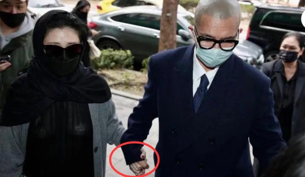 太尴尬！大S裙子被扒是汪小菲买的，连鞋子、发卡也都是前夫买的
