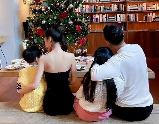 汪小菲新女友曝光：结过婚、疑似整容、还是劈腿惯犯？