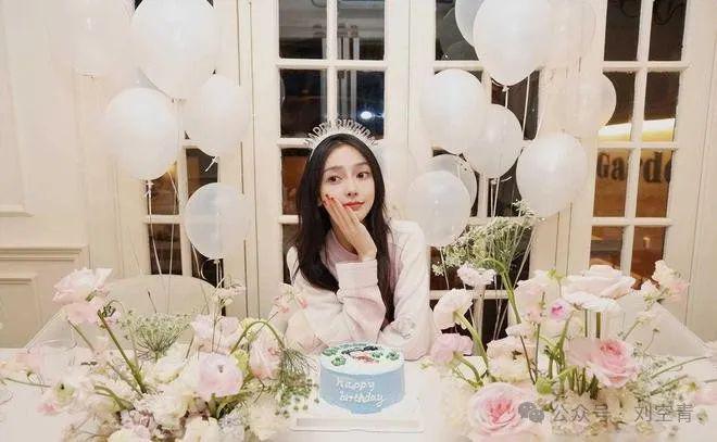 她的沉寂，炸出了娱乐圈“人走茶凉”的真相……