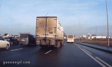 堵车的尽头,到底有多少“马路三大妈”?