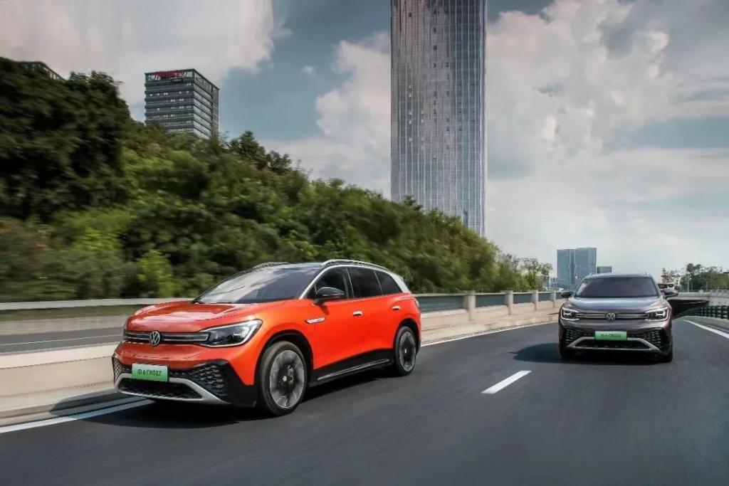 欧洲车企打不过中国电动车，再次“转型”燃油车