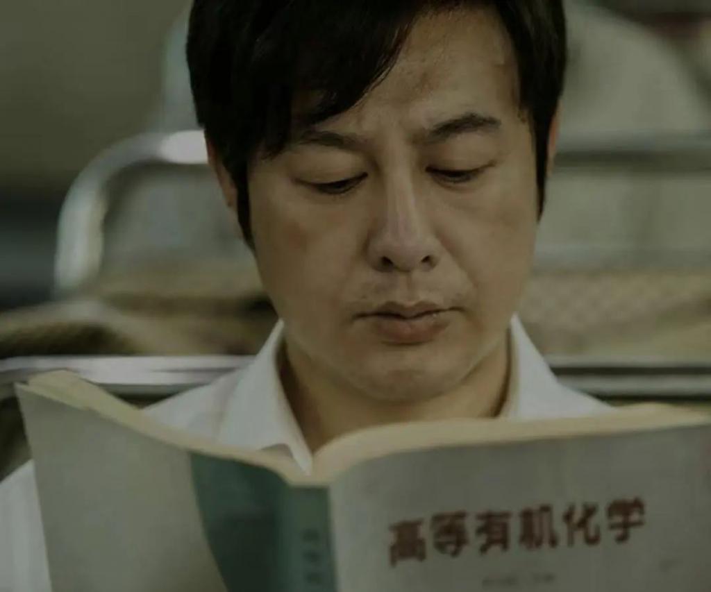 同样演“毒枭”，张颂文与王劲松、王志文对比，差异明显