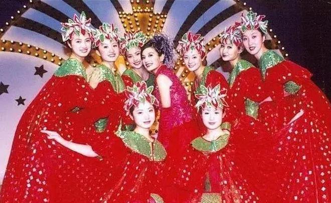 一部剧藏了11位大美人！琼瑶剧三观不正审美正