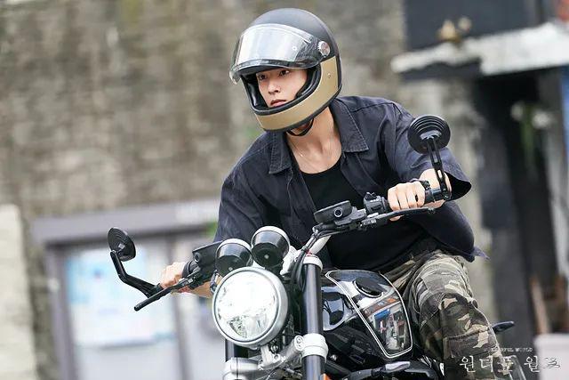 时隔六年出演电视剧与车银优搭档，却没人知道是她主演…？