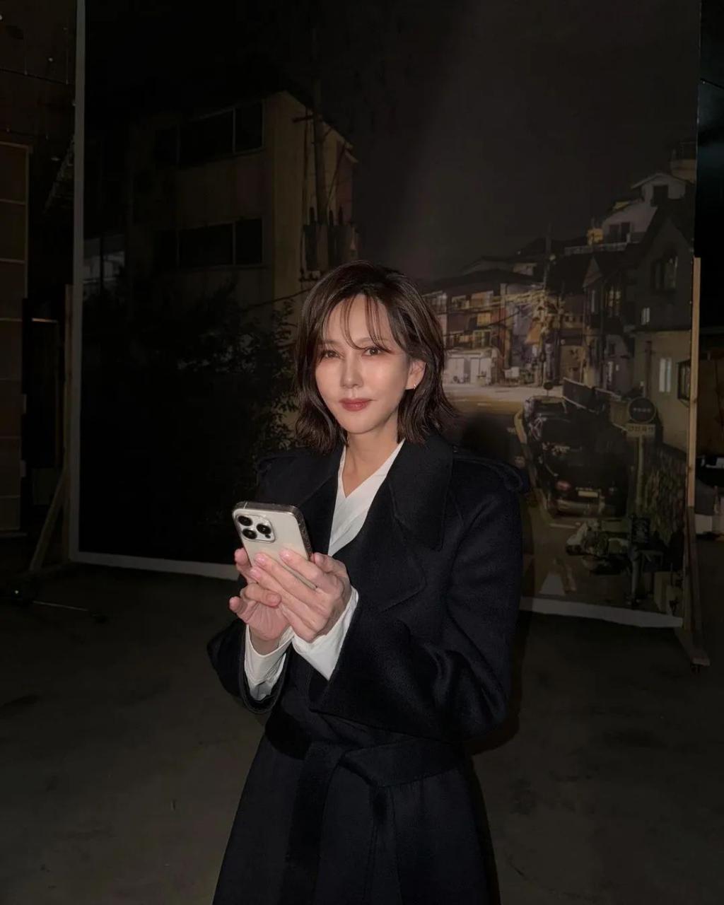 时隔六年出演电视剧与车银优搭档，却没人知道是她主演…？