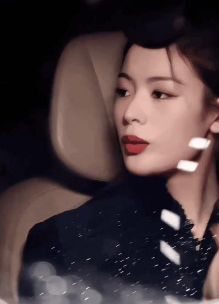 郭碧婷用珠圆玉润的身材，给白幼瘦女星上了一课