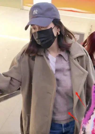 王鸥生女儿被婆家嫌弃？产后露面孕态明显，紧急复工赚钱