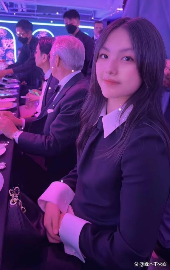 陈冠希居然把女儿养的这么好