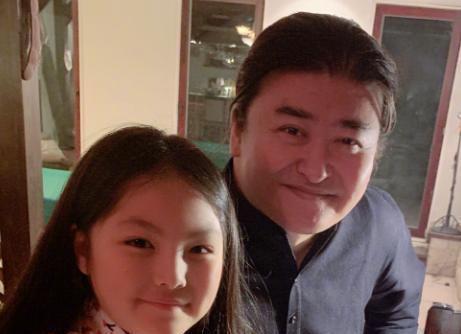 陈冠希居然把女儿养的这么好