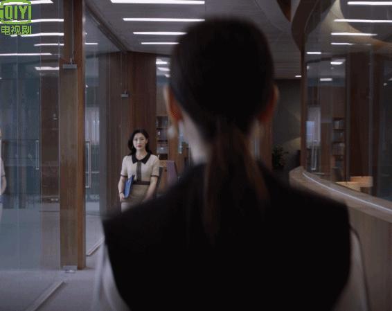 朱珠晒度假照，这才是明星真实身材！网友：和自己和解了