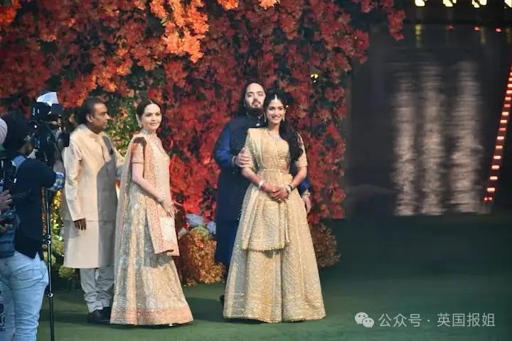 亚洲首富之子结婚，砸100亿办派对，蕾哈娜连唱十几首！