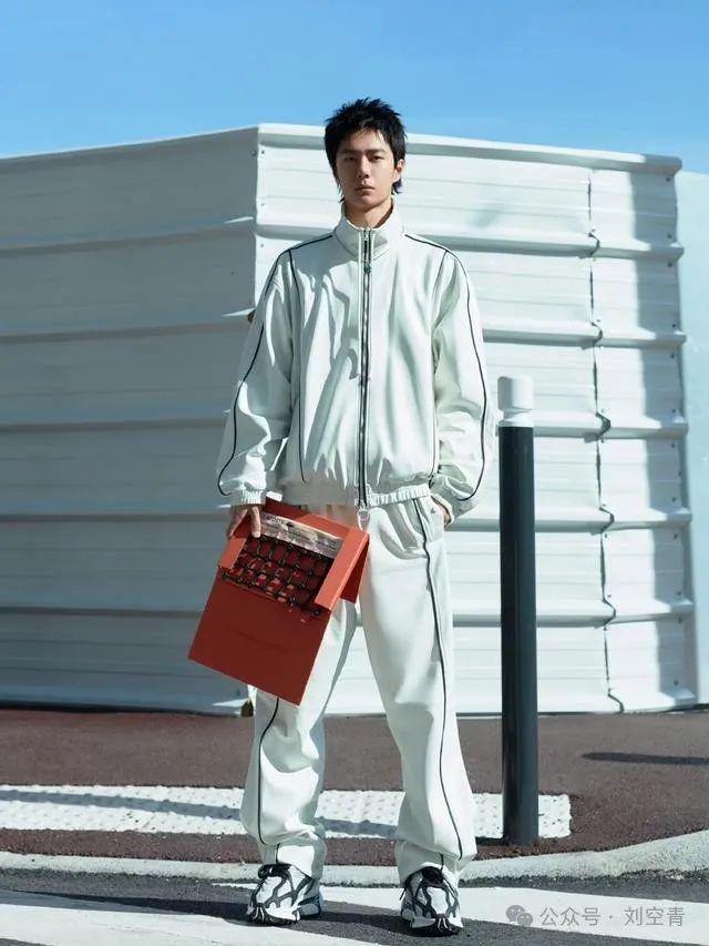 这个瓜，他脸怎么这么吓人了？