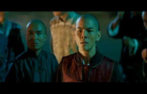 辣眼睛!!资本家的丑孩子又来了?