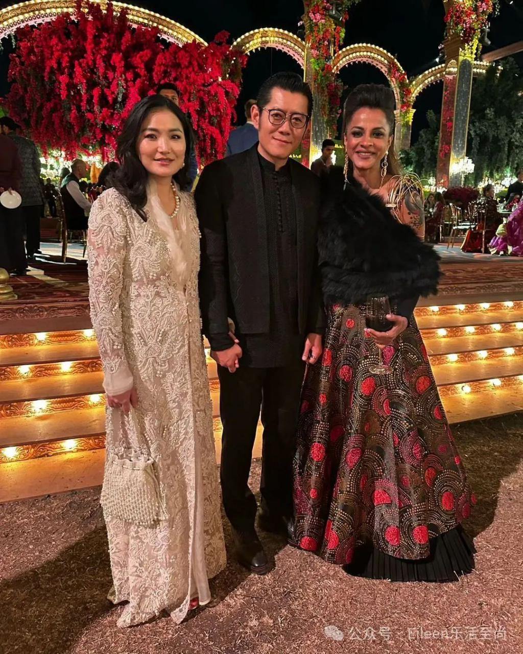 戴15亿珠宝迎娶千金？第一豪门的富贵花们招来多少名流？