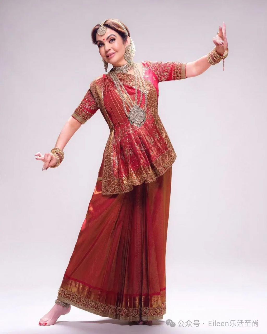 戴15亿珠宝迎娶千金？第一豪门的富贵花们招来多少名流？