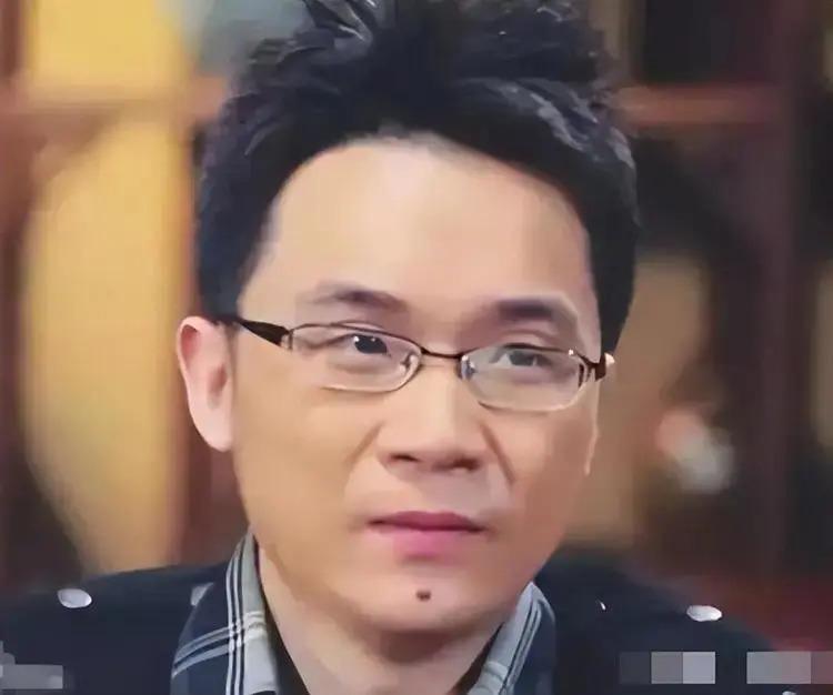原来他是蔡明儿子！37年不公开，是蔡明的骄傲却又是心病