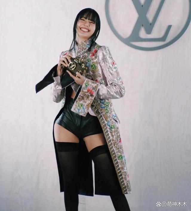 Lisa被指追求欧美风丰臀过度，还没被豪门男友承认