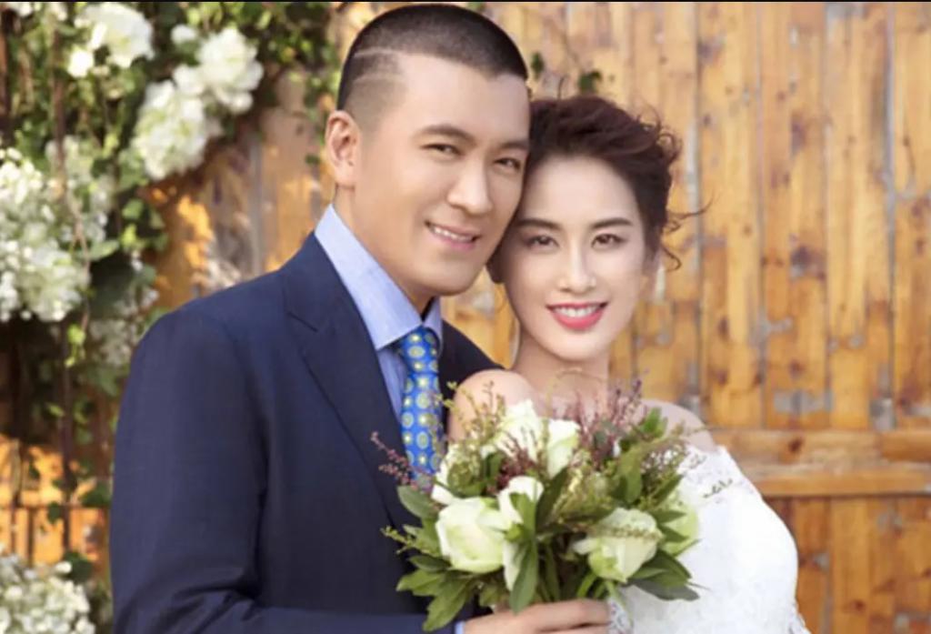 黄圣依高调为儿子庆生，一桌硬菜堪比过年，网友：土豪啊！