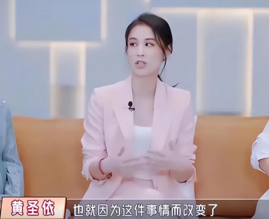 黄圣依高调为儿子庆生，一桌硬菜堪比过年，网友：土豪啊！